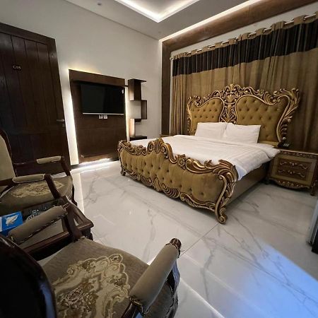 Palm Tree Hotel Лахор Екстериор снимка